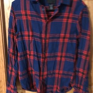 H&M plaid button up long sleeve shirt